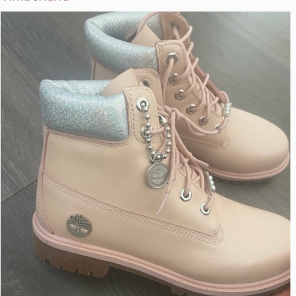 New💕 Girl’s Timberland 6" Metallic Collar Premium Boot - Cameo Rose / Silver - Picture 1 of 4